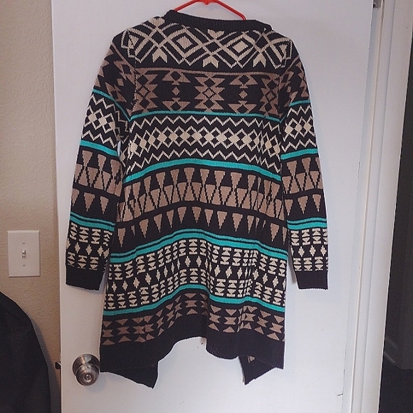 Active designed in Los Angeles cardigan sweater size small - Picture 4 of 4